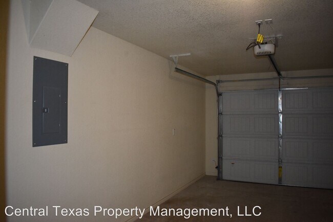 Building Photo - 209 Coby Dr
