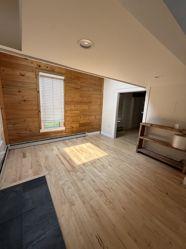 Building Photo - "Charming 2-Bed, 2-Bath Oasis in Denver’s Vibrant Locale – 1,313 Sq. Ft. of Cozy Elegance!"