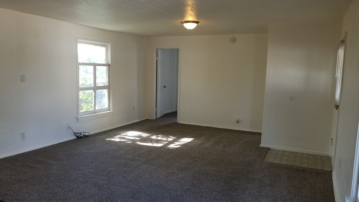 1247 Quarry Ave NW, Grand Rapids, MI 49504 Apartments in Grand Rapids