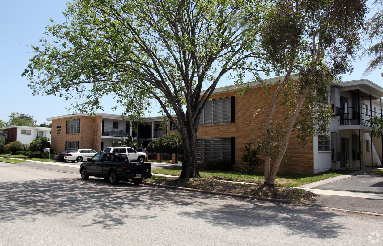 Primary Photo - Cowan Apartments