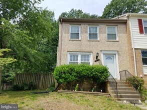 Building Photo - 2077 Pilgrim Dr