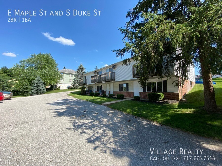 Primary Photo - NO steps! Huge 2-Bed apartment with new ca...
