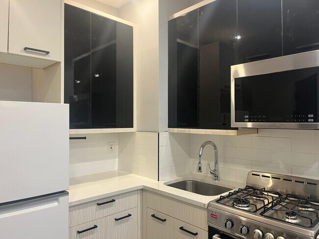 Foto del edificio - 60 Jordan Ave