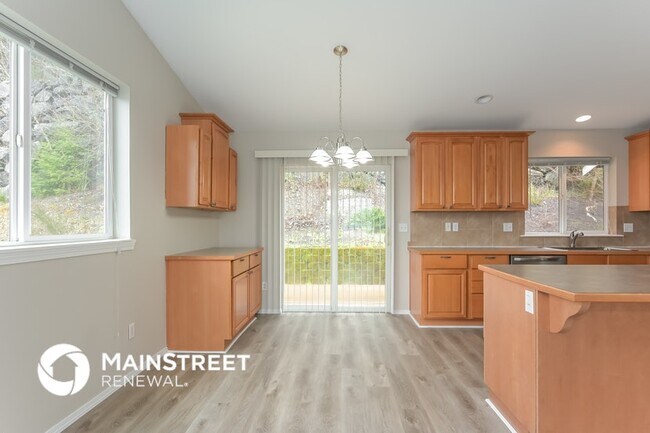 Foto del edificio - 1417 200th St Ct E