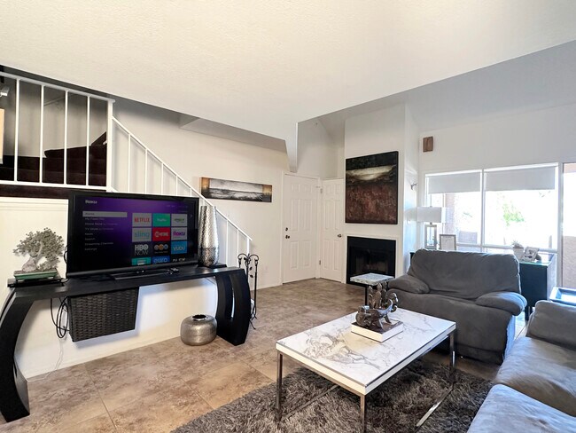 Foto del edificio - 1211 N. Miller Road