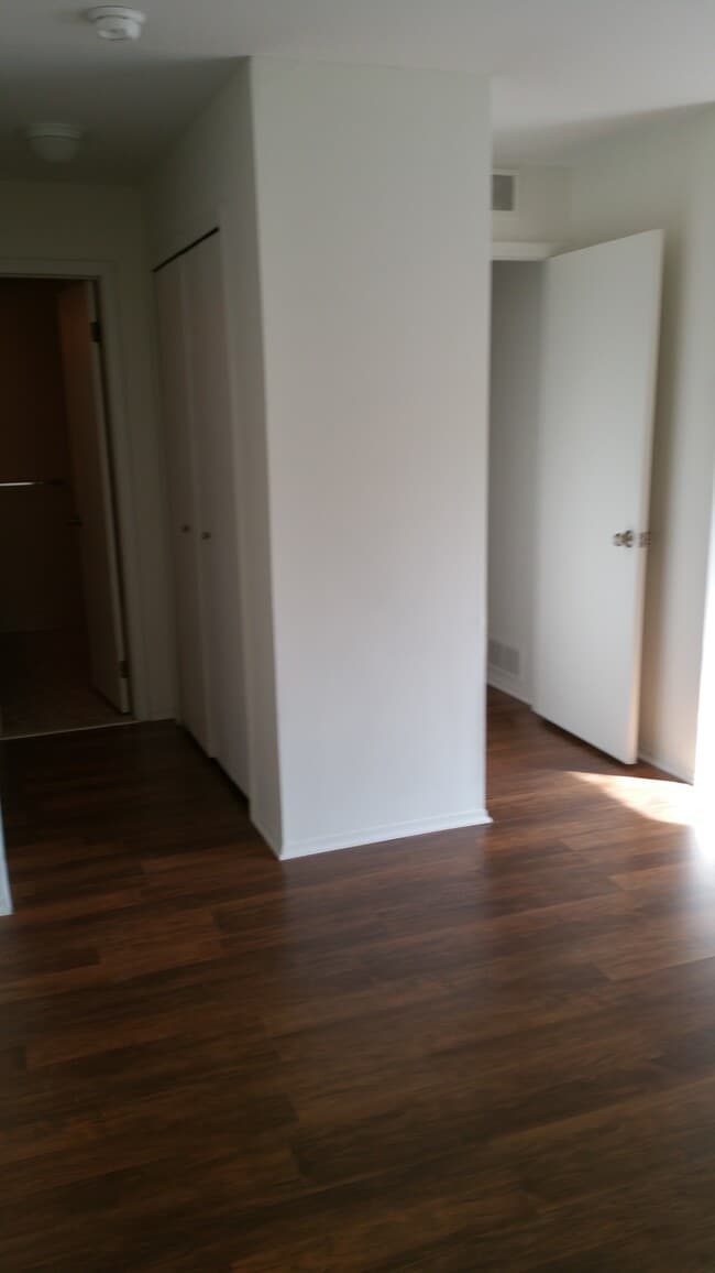 Building Photo - 24291 Evergreen Rd