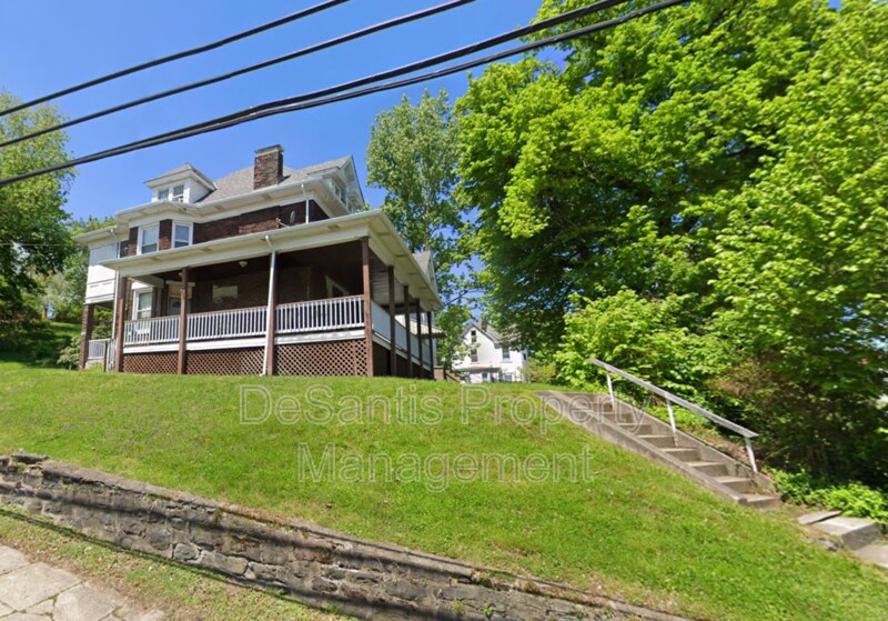Primary Photo - 1100 Tyndall St