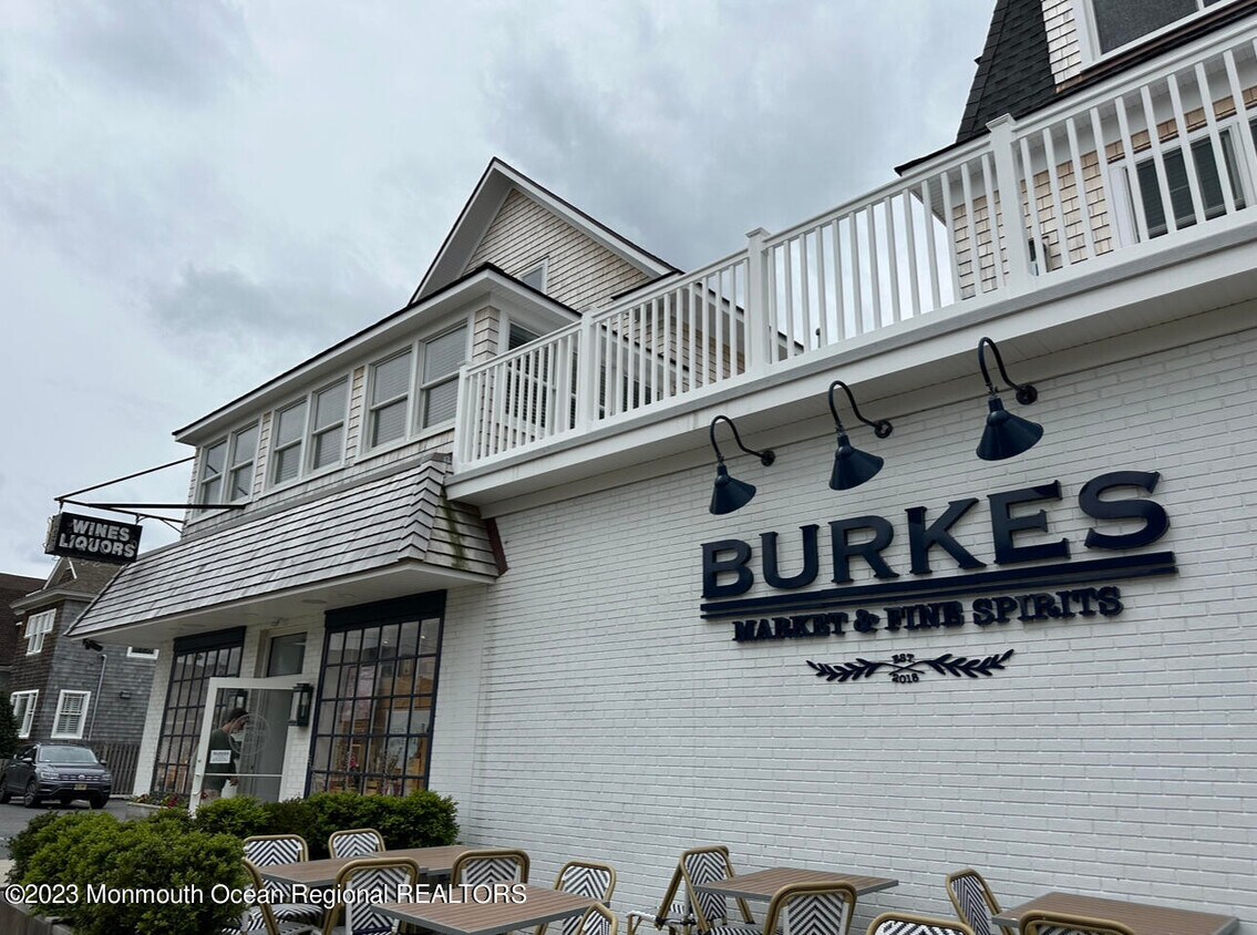 536 Main Ave, Bay Head, NJ 08742 Apartment for Rent in Bay Head, NJ