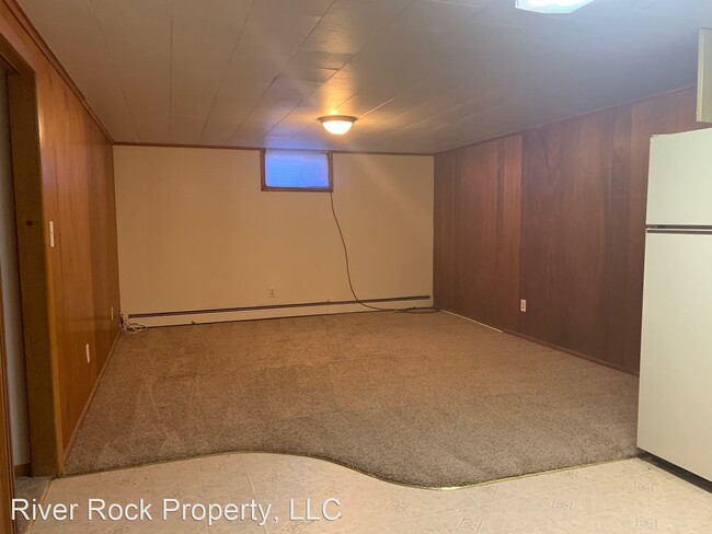 Building Photo - 3 br, 2 bath House - 202 6th Street West