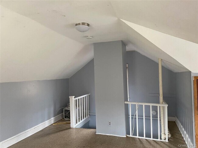 Foto del edificio - 215-22 112th Ave