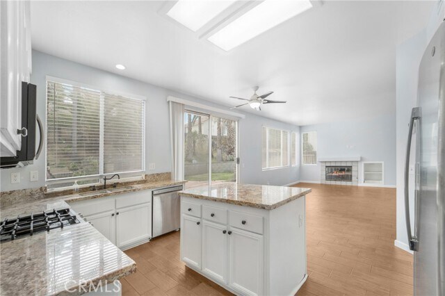 Building Photo - 1356 Jillian Cir