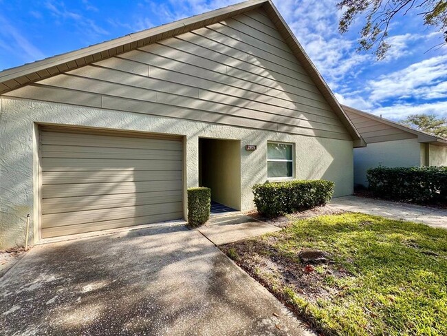 Foto del edificio - 2826 Rampart Cir