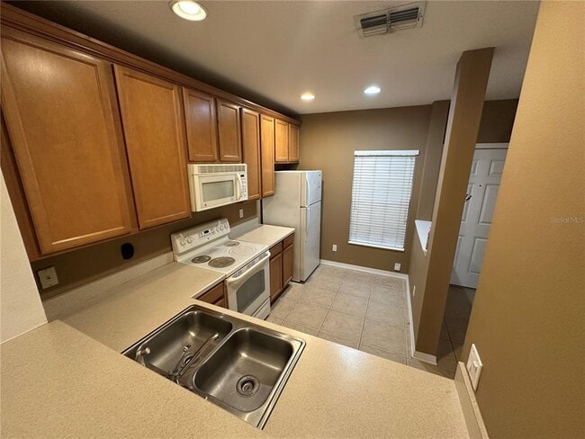 Foto del edificio - 3613 Wilshire Way Rd