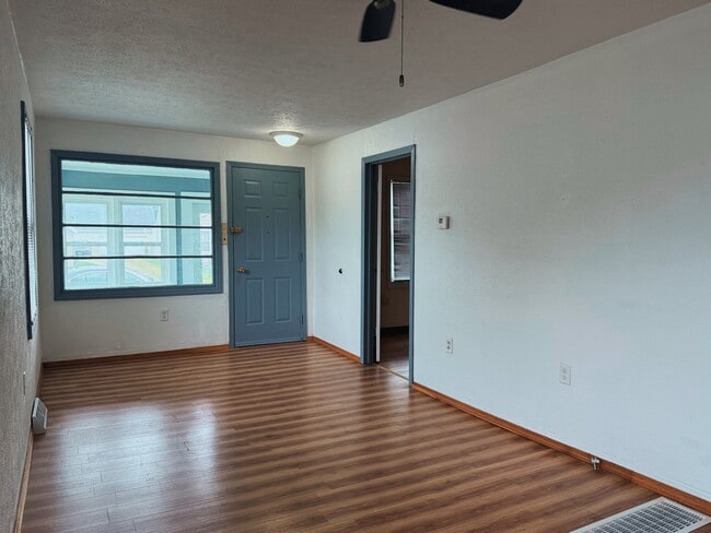 Foto del edificio - 347 Springfield Ave