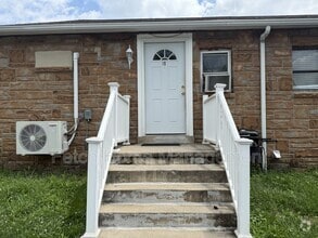 Building Photo - 10669 Jonestown Rd