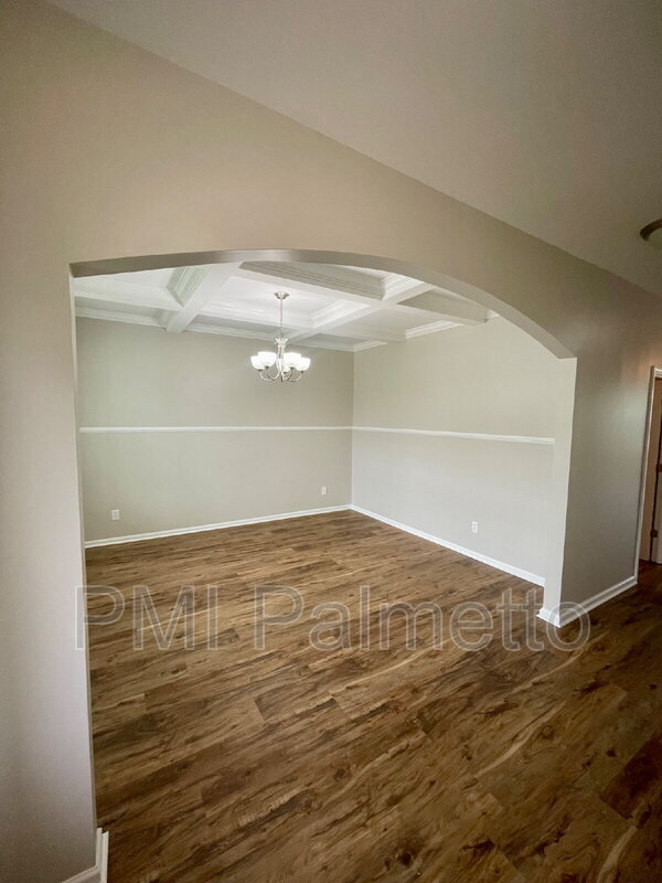 Building Photo - 167 Wingspan Way