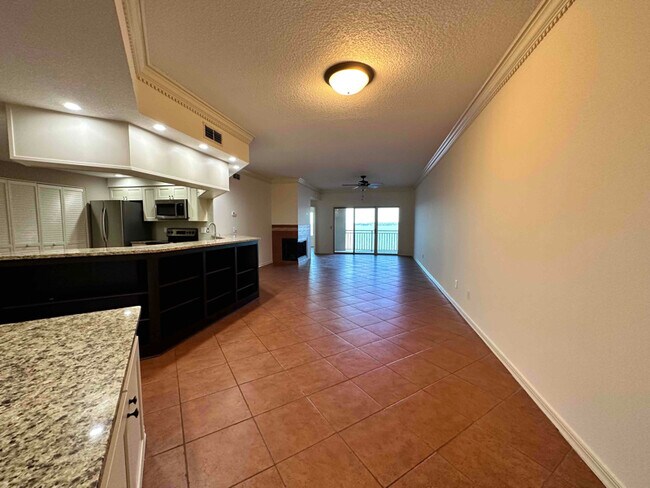 Foto del edificio - 2099 Winterbourne W