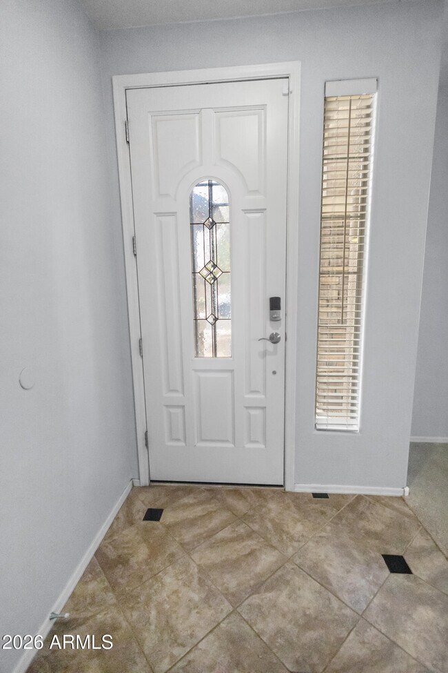 Foto del edificio - 8352 W Molly Ln
