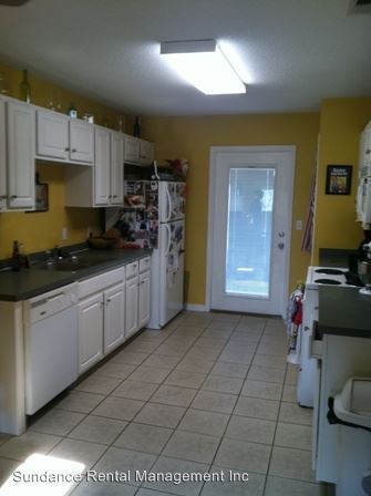 Foto del edificio - 896 Dunwoody Pl