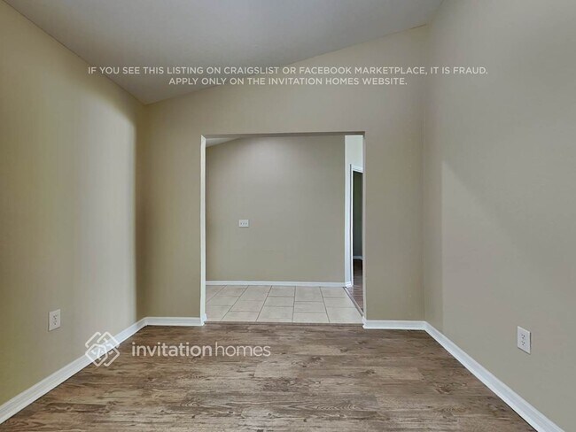 Foto del edificio - 3201 Thoroughbred Loop N