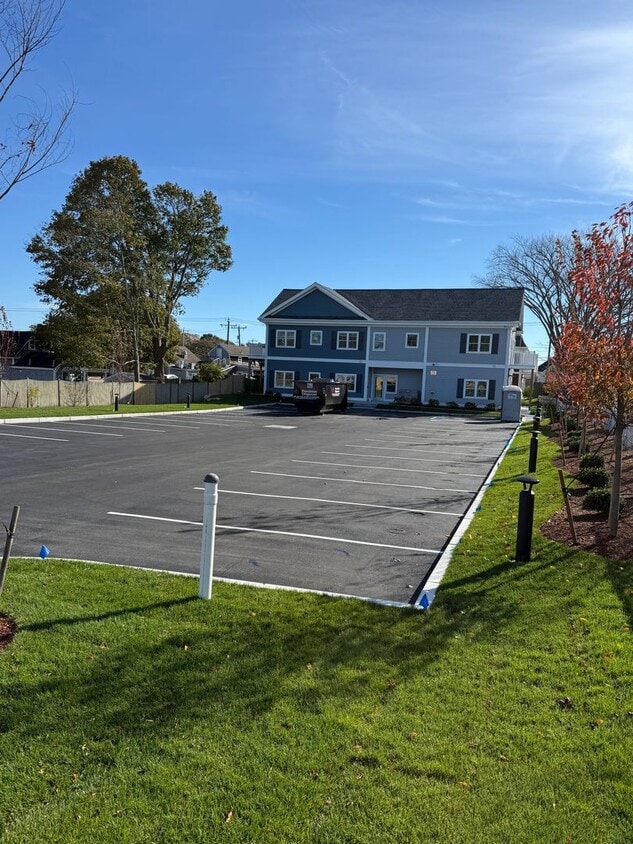 Building Photo - Joseph Baker House