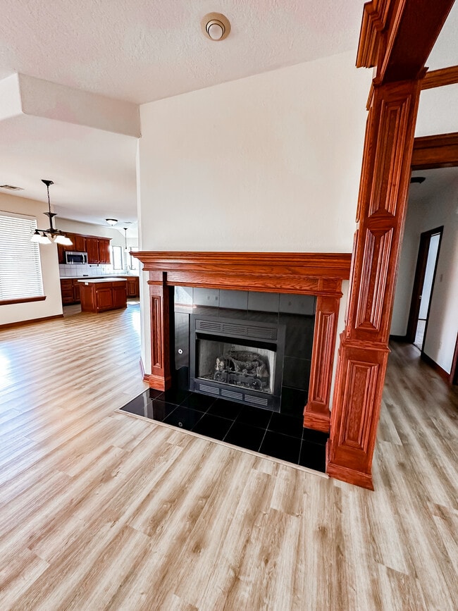 Building Photo - 1502 SW 70th St