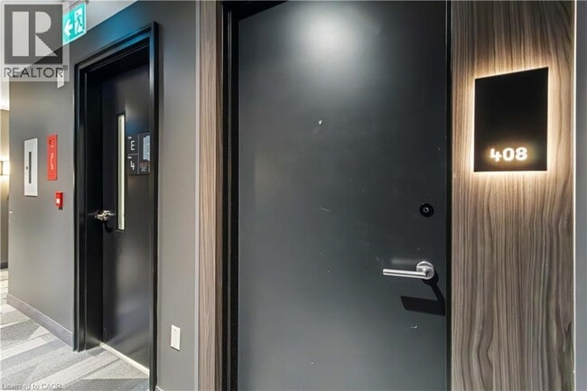 Photo du bâtiment - 15 Wellington St S