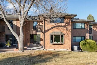 Building Photo - 6000 W Mansfield Ave