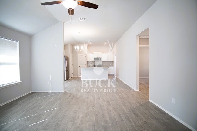 Foto del edificio - 19825 Taggert Dr