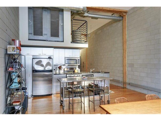 Foto del edificio - 801 N Washington Ave