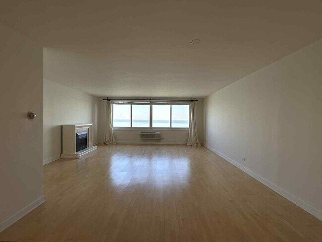 Foto del edificio - 1440 N Lake Shore Dr