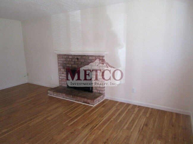 Building Photo - 06804