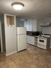 Building Photo - 62 Main St