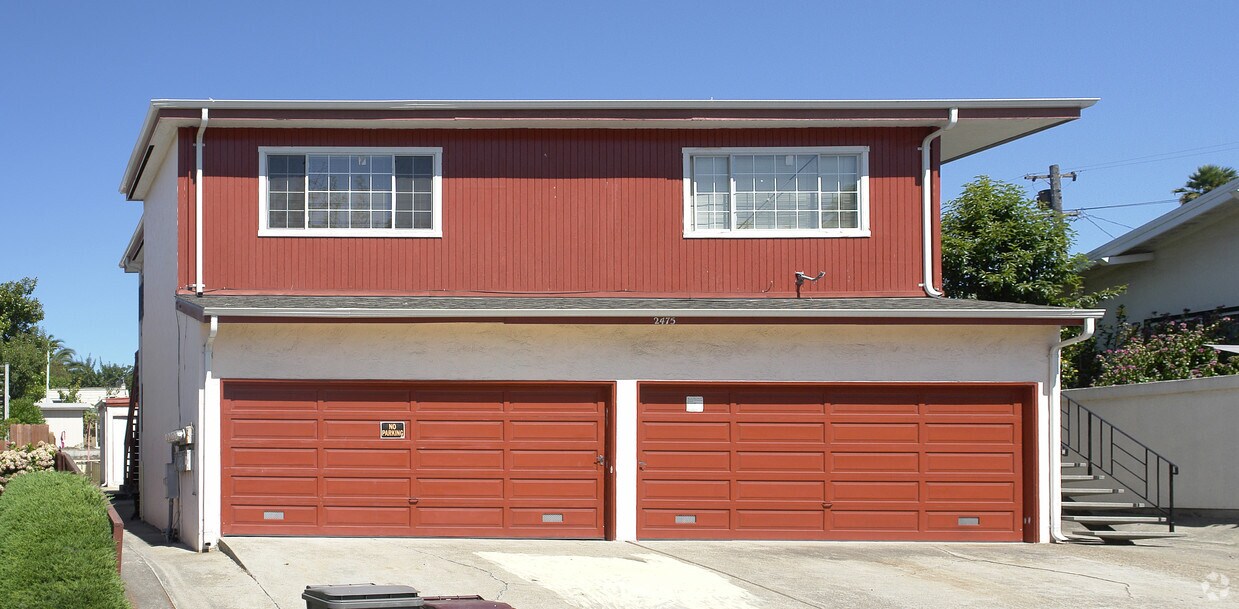 Primary Photo - 2475 Coolidge Ave