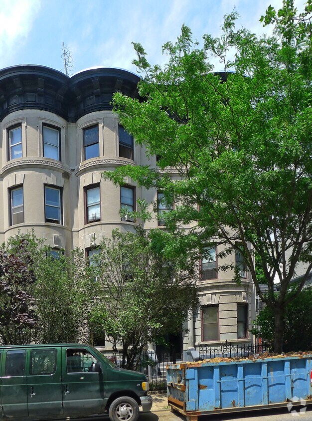 Building Photo - 1119 Carroll St