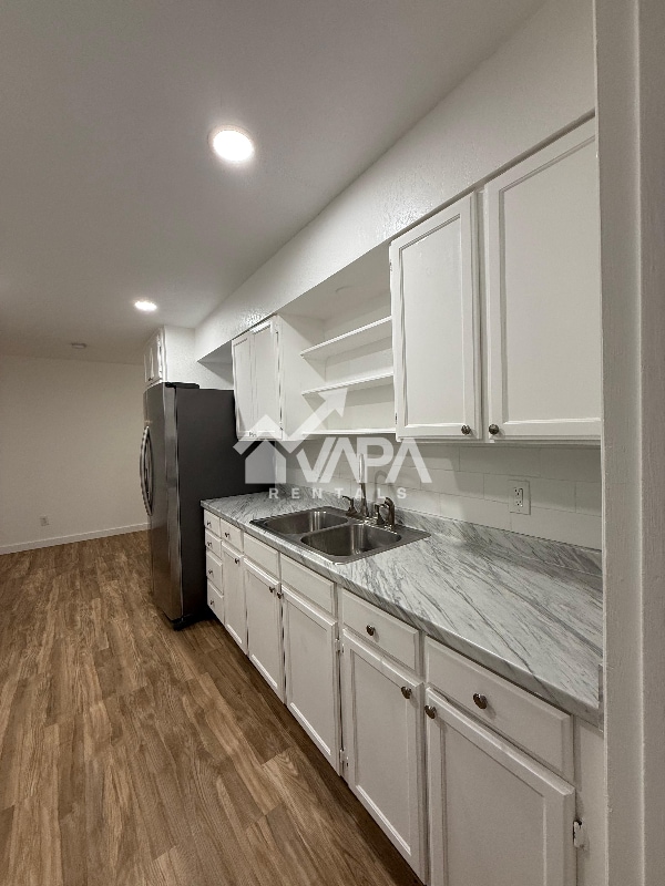 Foto del edificio - 319 Surrels Ave