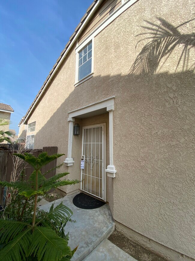 Building Photo - 3613 Meadowlark St