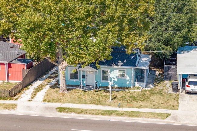 Building Photo - 3037 38th Ave N