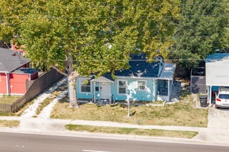 Building Photo - 3037 38th Ave N