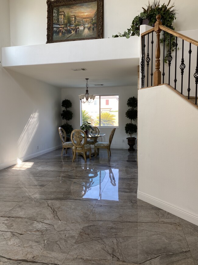 Building Photo - 11472 Storici St
