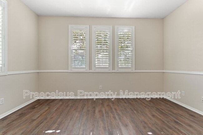 Building Photo - 421 Corte Calypso