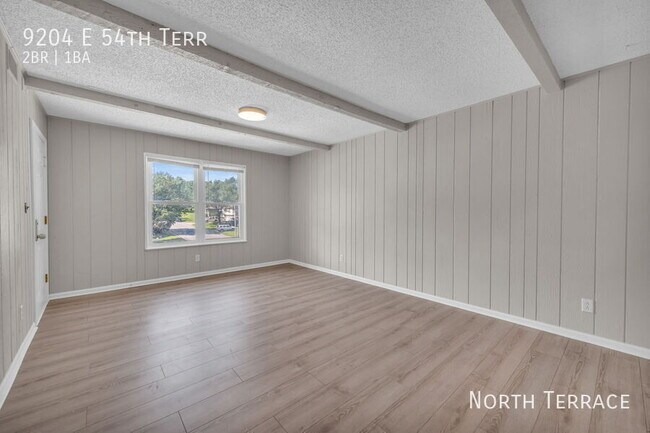 Foto del edificio - 9204 E 54th Terrace