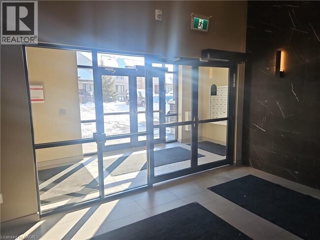 Photo du bâtiment - 249 Grey Silo Rd