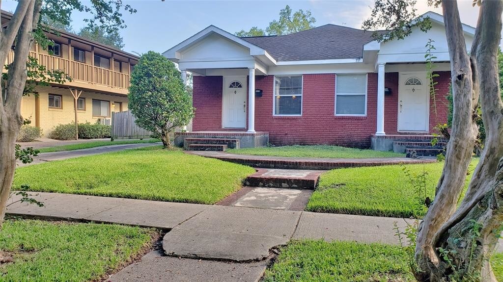 Foto principal - 4430 Clay St