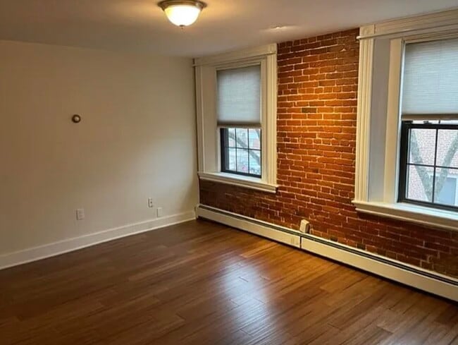 Foto del edificio - 388-392 Central Ave