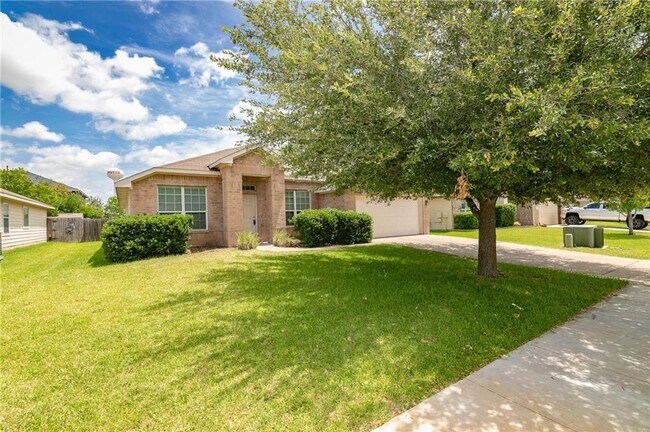 Building Photo - 1212 Utopia Ln