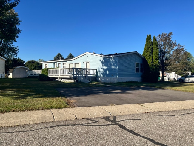Building Photo - 2500 Mann Rd