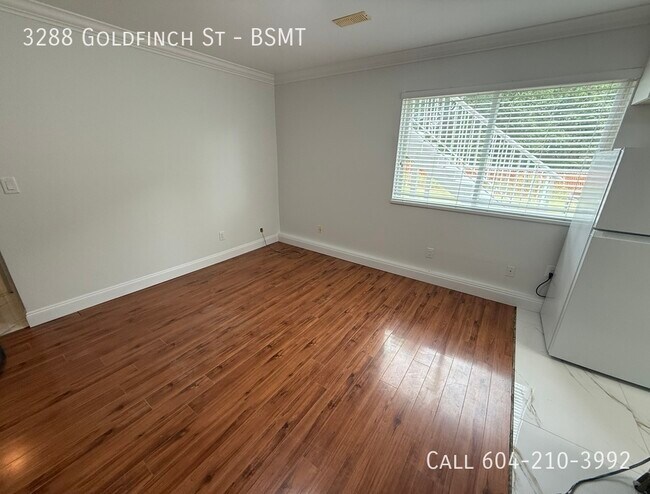 Photo du bâtiment - Updated Ground Level Suite