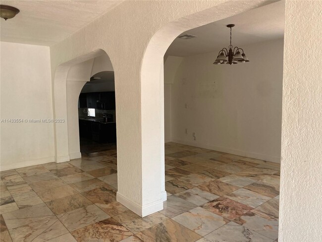 Foto del edificio - 2814 NW 15th St