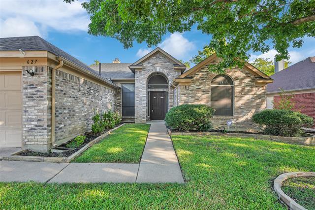 Building Photo - 627 Engleside Dr